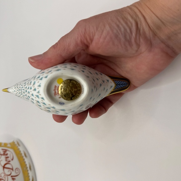 Royal Crown Derby Blackcap Warbler bone china paperweight figurine. Gold Stopper - Picture 8 of 10